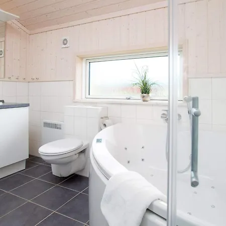 بيت للعطل Spacious With Wellness Area Großenbrode